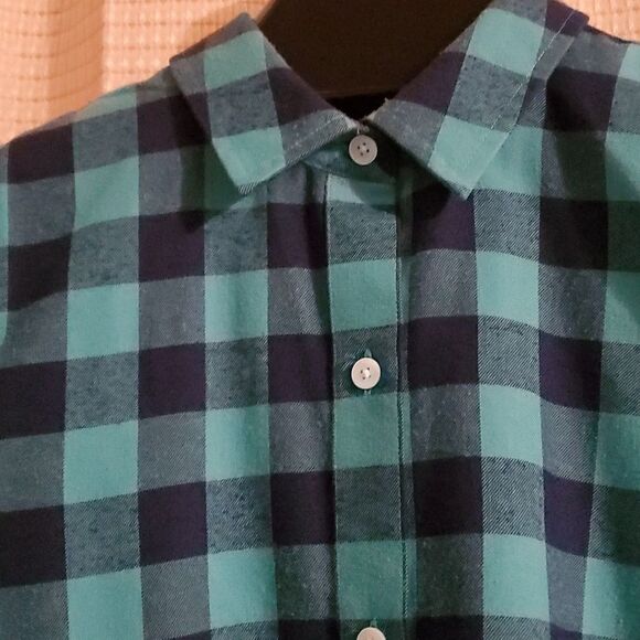 Vineyard Vines relaxed Buffalo button down flannel teal navy 10 - Picture 5 of 7